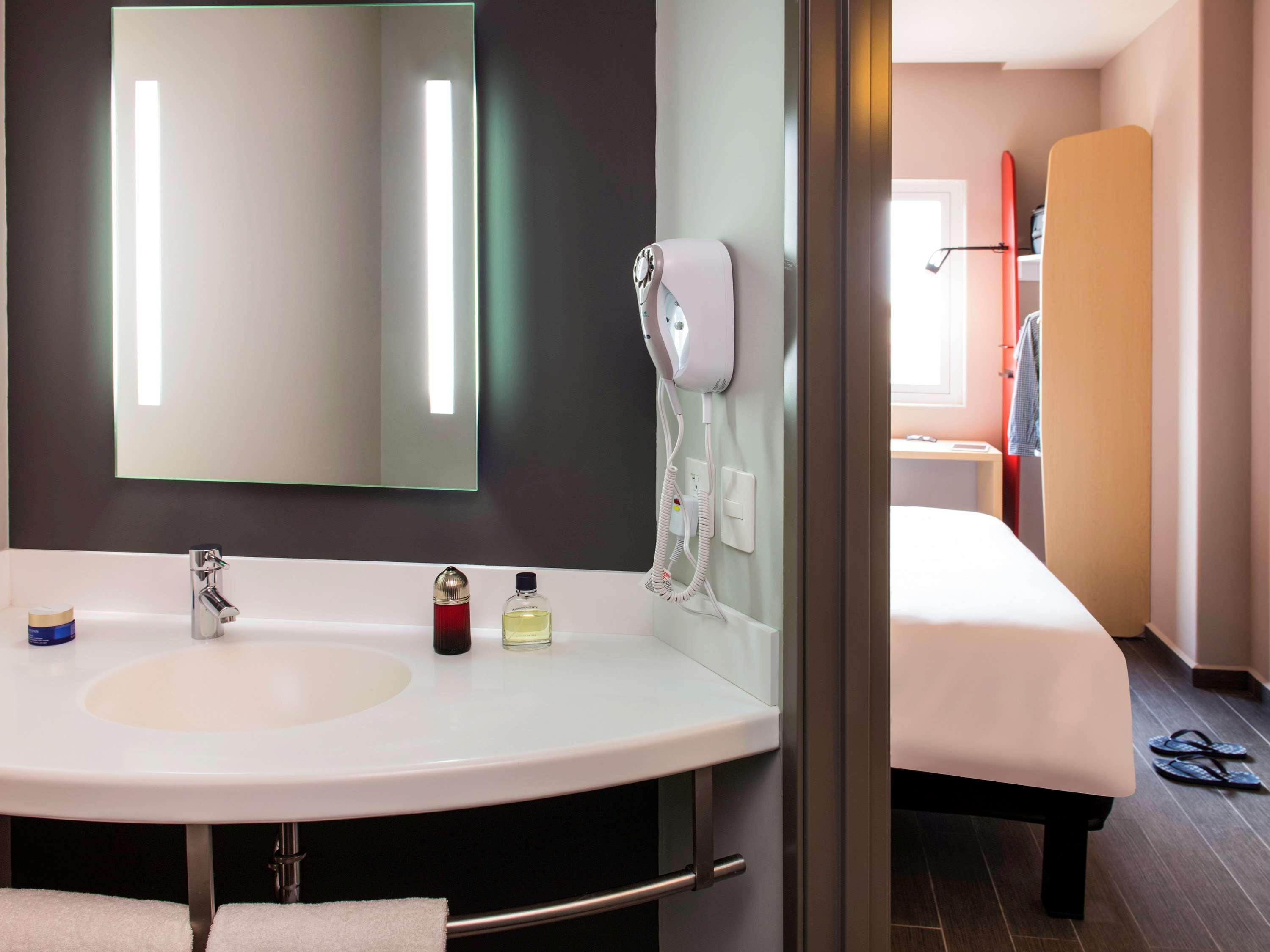 Ibis Mazatlan Marina Hotel ภายนอก รูปภาพ